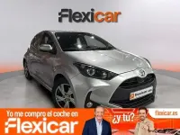 Usado Toyota Yaris Active 116 CV (85 kW) 2025 Gris Utilitario