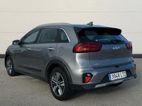 Usado Kia Niro 141 CV (103 kW) 2021 Gris / plata SUV