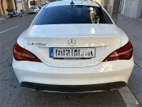Usado Mercedes CLA200 Urban 136 CV (100 kW) 2017 Blanco Berlina