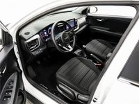 Usado Kia Stonic 101 CV (74 kW) 2024 Blanco SUV