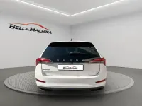 Usado Skoda Scala 115 CV (84 kW) 2021 Blanco Utilitario