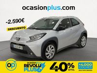 Usado Toyota Aygo X Play 72 CV (52 kW) 2024 Gris SUV