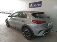 Usado Kia XCeed 136 CV (100 kW) 2024 Gris / plata SUV