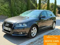 Usado Audi A3 Sportback Attraction 150 CV (110 kW) 2012 Gris / plata Utilitario