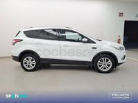 Usado Ford Kuga Trend+ 150 HP (110 kW) 2019 Branco SUV