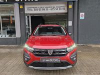Usado Dacia Sandero Comfort 101 CV (74 kW) 2021 Granate Berlina