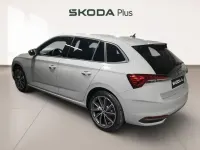 Usado Skoda Scala 116 CV (85 kW) 2025 Gris Utilitario