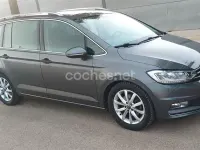 Usado VW Touran Advance 150 CV (110 kW) 2016 Gris / plata Monovolumen