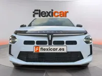 Usado Lancia Ypsilon 101 CV (74 kW) 2025 Blanco Utilitario
