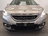 Usado Peugeot 2008 Allure 110 CV (80 kW) 2015 Gris / plata SUV