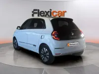 Usado Renault Twingo Techno 60 kW (82 CV) 2022 Blanco Utilitario