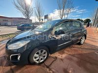 Usado Peugeot 308 Active 120 CV (88 kW) 2013 Azul Berlina