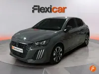 Usado Peugeot 208 Allure 100 CV (73 kW) 2025 Gris Utilitario