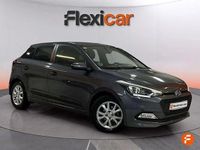 Usado Hyundai i20 84 CV (61 kW) 2016 Gris / plata Berlina