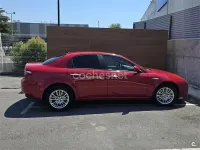 Usado Alfa Romeo 159 136 CV (100 kW) 2011 Rojo Berlina