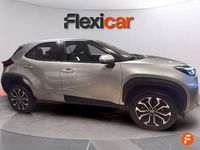 Usado Toyota Yaris Hybrid Active 116 CV (85 kW) 2024 Gris