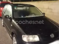 Usado VW Polo Trendline 75 CV (55 kW) 2000 Negro Berlina