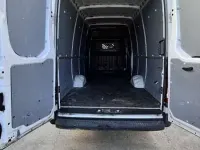 Usado Iveco Daily 170 CV (125 kW) 2018 Blanco Van