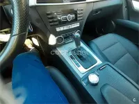 Usado Mercedes C200 Avantgarde 136 CV (100 kW) 2011 Gris / plata Berlina