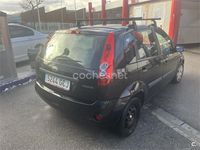 Usado Ford Fiesta Ambiente 70 CV (51 kW) 2008 Negro Utilitario