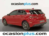 Usado Hyundai i30 120 CV (88 kW) 2023 Rojo Utilitario