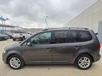 Usado VW Touran Advance 105 CV (77 kW) 2012 Gris / plata Monovolumen