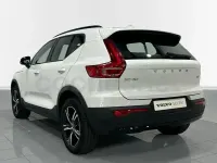 Usado Volvo XC40 Plus 163 CV (119 kW) 2024 Blanco SUV