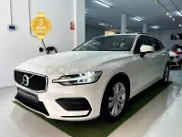Usado Volvo V60 Momentum 150 CV (110 kW) 2022 Blanco Familiar