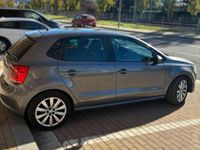 Usado VW Polo Advance 95 CV (69 kW) 2009 Gris Utilitario