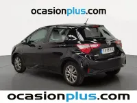 Usado Toyota Yaris Active 69 CV (50 kW) 2018 Negro Utilitario
