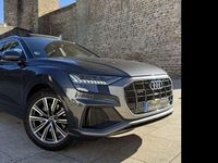 Usado Audi Q8 S-line plus 286 CV (210 kW) 2022 Gris SUV