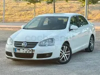 Usado VW Jetta Highline 105 CV (77 kW) 2008 Blanco Berlina