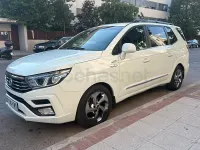 Usado SsangYong Rodius Limited 178 CV (130 kW) 2019 Blanco Monovolumen