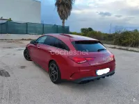Usado Mercedes CLA200 Shooting Brake 150 CV (110 kW) 2021 Rojo Familiar
