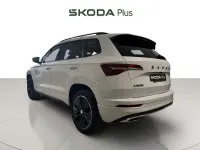 Usado Skoda Karoq SportLine 150 CV (110 kW) 2023 Blanco SUV