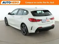 Usado BMW 118 M Sport 136 CV (100 kW) 2021 Blanco Berlina