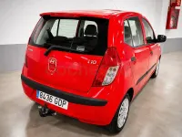 Usado Hyundai i10 Style 66 CV (48 kW) 2008 Rojo Utilitario