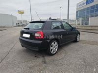 Usado Audi A3 Ambiente 130 CV (95 kW) 2001 Negro Utilitario