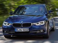 Usado BMW 318 150 CV (110 kW) 2018 Azul Berlina
