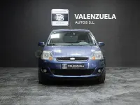 Usado Ford Fiesta Ambiente 68 CV (50 kW) 2006 Azul Utilitario