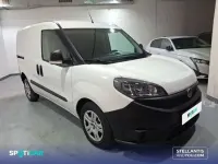Usado Fiat Doblò 91 CV (66 kW) 2022 Blanco Monovolumen
