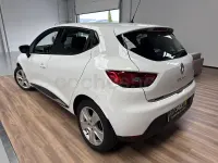 Usado Renault Clio IV Dynamique 90 CV (66 kW) 2014 Blanco Berlina