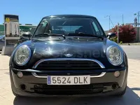 Usado Mini ONE 90 CV (66 kW) 2005 Negro Utilitario