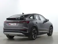 Usado Audi Q4 e-tron S-Line 150 kW (204 CV) 2023 Gris SUV