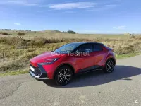 Usado Toyota C-HR 140 CV (102 kW) 2025 Rojo SUV