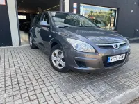 Usado Hyundai i30 Style 128 CV (94 kW) 2010 Gris / plata Berlina