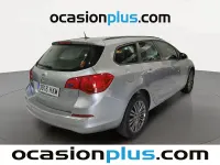 Usado Opel Astra Excellence 110 CV (80 kW) 2014 Gris plata Familiar