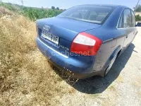 Usado Audi A4 155 CV (114 kW) 2001 Azul Berlina