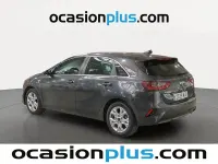 Usado Kia Ceed 136 CV (100 kW) 2023 Gris / plata Utilitario