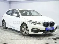 Usado BMW 118 Comfort Edition 150 CV (110 kW) 2021 Blanco Utilitario